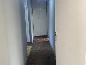 2 Bedroom Flat & Apartment