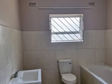 2 Bedroom Garden Flat