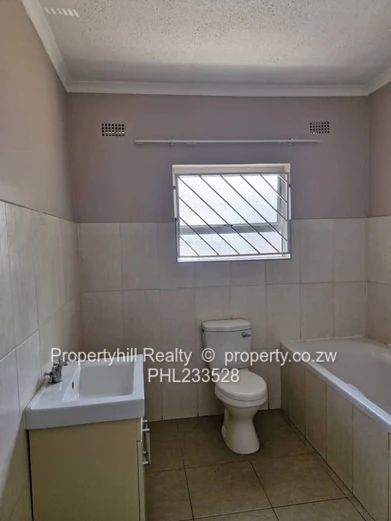 Vacant 2 Bed Cluster Unit in Newlands