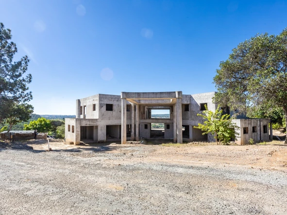 INCOMPLETE PALATIAL HOME ON OVER 8,266sqm
