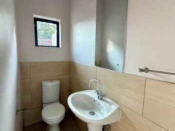 4 Bedroom Garden Flat