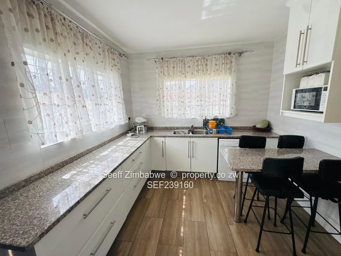 3-Bedroom Beauty in Upper Hillside: Also suitable for Commercial use! (Sole Mandate)