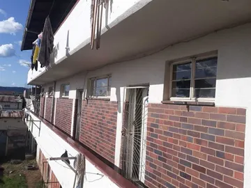 12 Bedroom Flat & Apartment