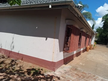 10 Bedroom House