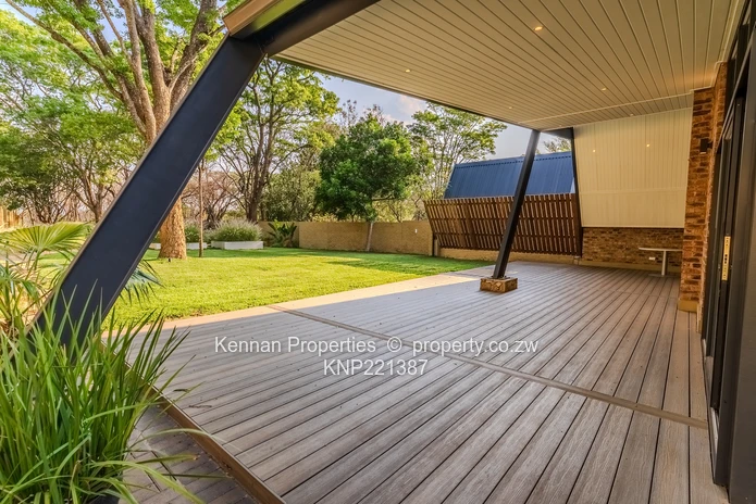 High End Townhouse In The Heart Of The Golden Triangle