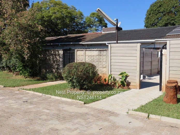 2-Bedroom Garden Flat to Rent in Greystone Park