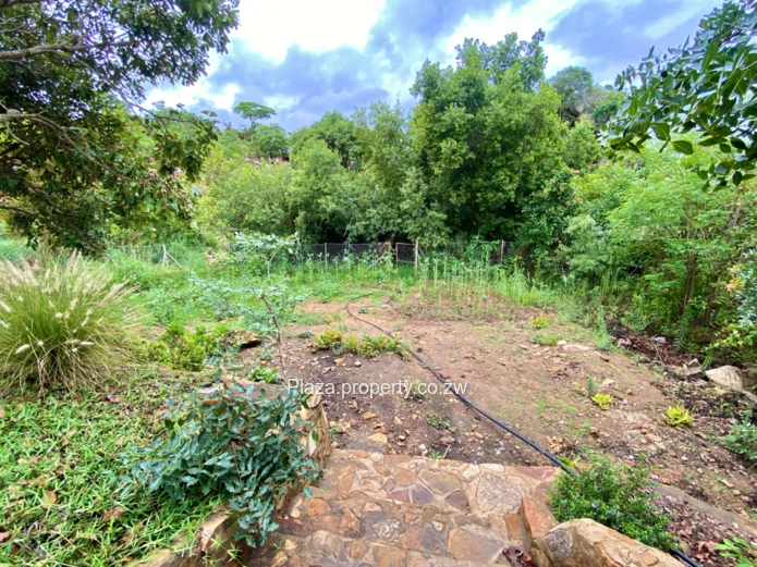 4 Bed Luxury Home in Crowhill Views!