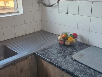 2 Bedroom Flat & Apartment