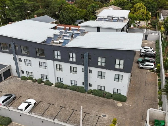 3 Bedroom Flat & Apartment