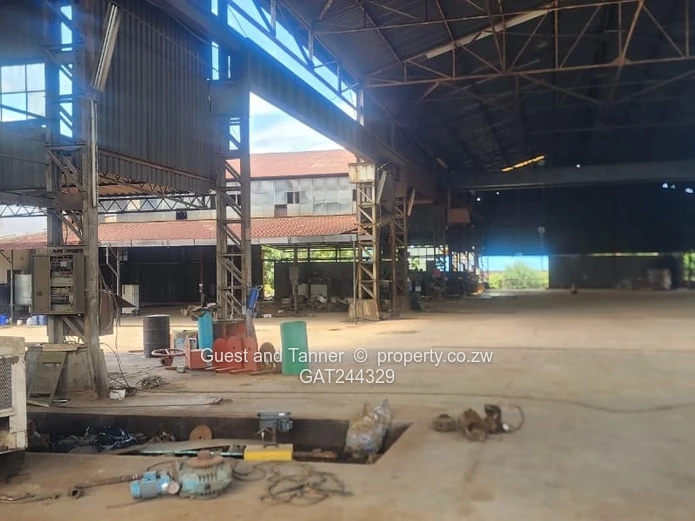  Big  Warehouse/Factory for Sale in Ardbennie