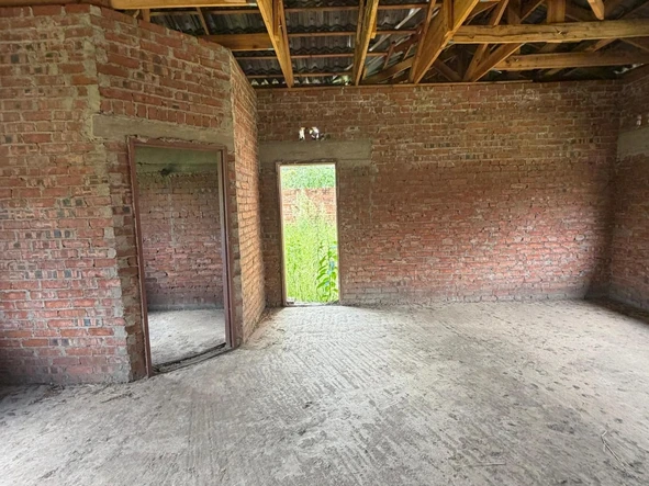 6 Bedroom House