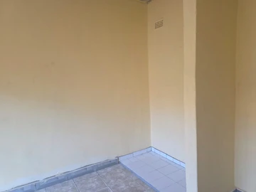 6 Bedroom House