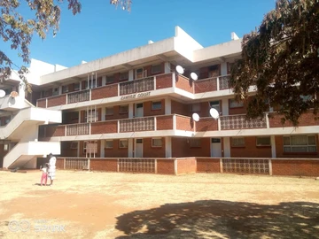 2 Bedroom Flat & Apartment