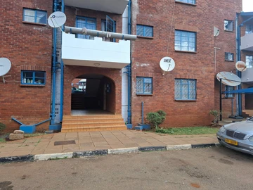 2 Bedroom Flat & Apartment