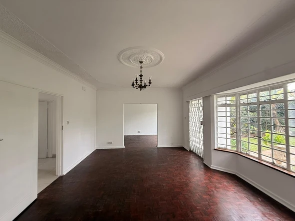 3 Bedroom Flat & Apartment