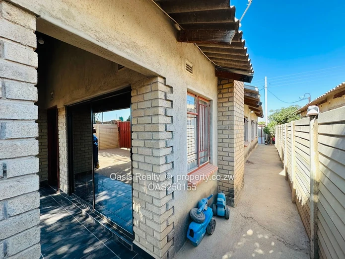 FOR SALE | 5-Bedroom Family Home | Southlea Park, Harare | USD 45,000 (Sole Mandate)