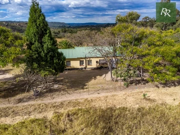 Farm & Agricultural Land