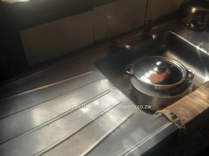 Glen Norah A Spaceman Area  House For Sale