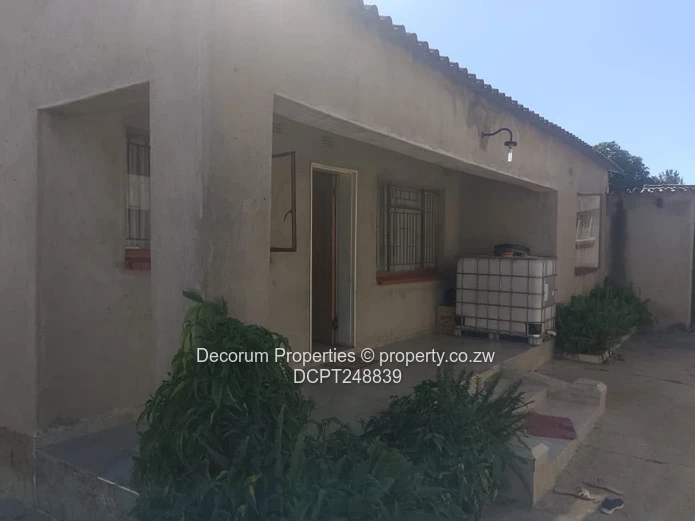 ?? **Chitungwiza Unit B – Family Home For Sale | 