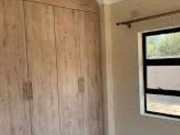 3 Bedroom Flat & Apartment