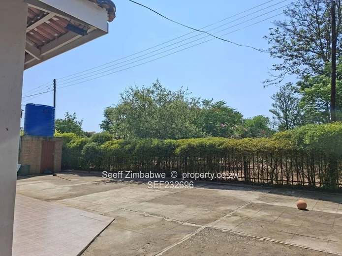 Selbourne Park, Bulawayo – Modern 3-Bedroom Townhouse for Sale (Chelmsford Road) (Sole Mandate)