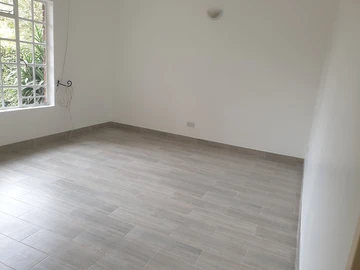 3 Bedroom Garden Flat