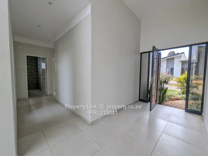 Upmarket 3 Bed Townhouse For Sale In Greendale