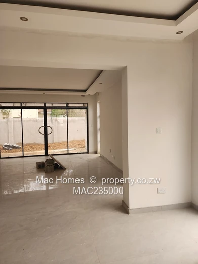 11 on Teigh Rd, Borrowdale west cluster 