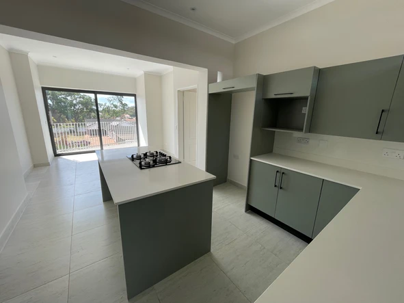 2 Bedroom Flat & Apartment