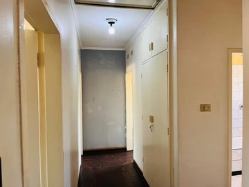 2 Bedroom Flat & Apartment