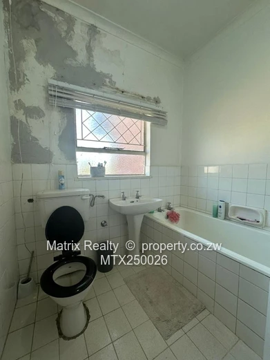 2 Bedroom Duplex Flat for Sale in Greencroft