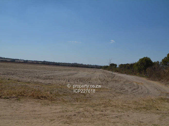 10 Hectares of Agricultural Land in Goromonzi, Zimbabwe with a Parent Deed terms available 