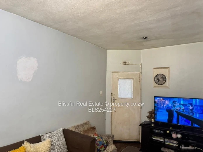 1 and half bedroom for sale in avenues