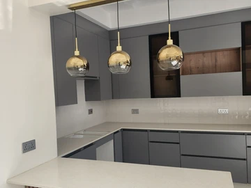 6 Unit Townhouse Complex