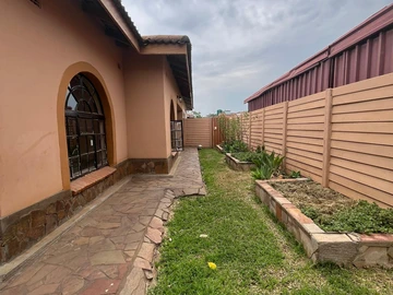 3 Bedroom Garden Flat