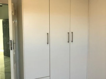 3 Bedroom Flat & Apartment