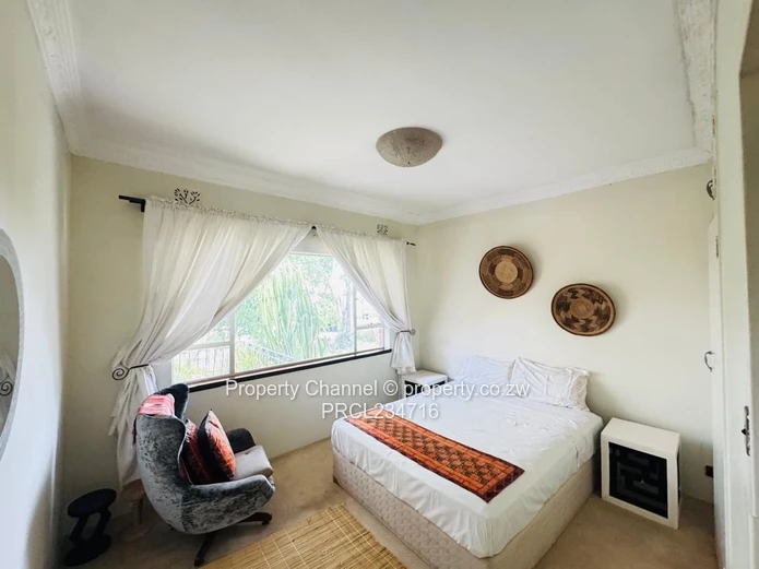 Glen Lorne 4-Bed on 7,033m² — Pool, Borehole & Gardens