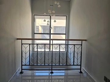 3 Bedroom Flat & Apartment