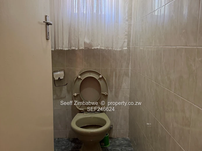 Commercial Space To Let!