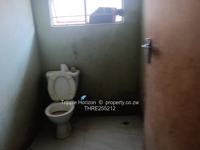 Chitungwiza unit M house for sale- Borehole