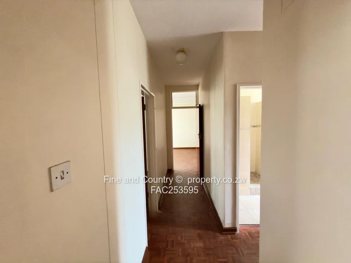 Ascot 3-Bedroom Flat to Rent 