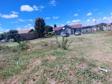 Vacant Stand For Sale In Westlea With A Two Bedroomed Cottage 