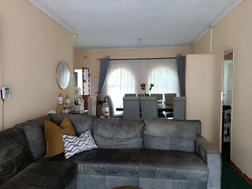 2 Bedroom Garden Flat