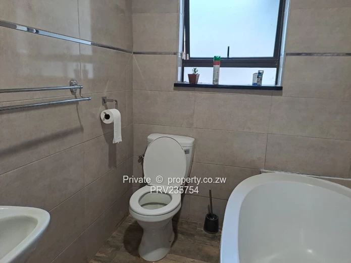 House to let (Sole Mandate)