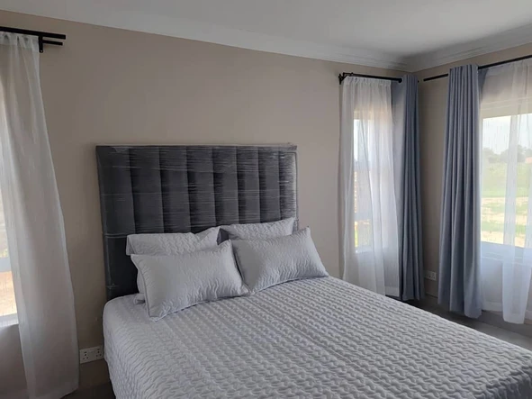 3 Bedroom Flat & Apartment