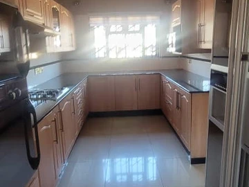 3 Bedroom Garden Flat