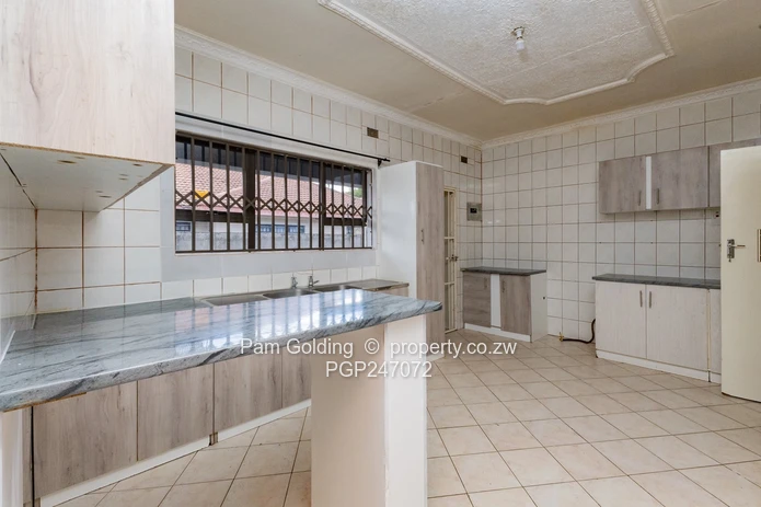 Move in Ready 3 Bedroom Gem!