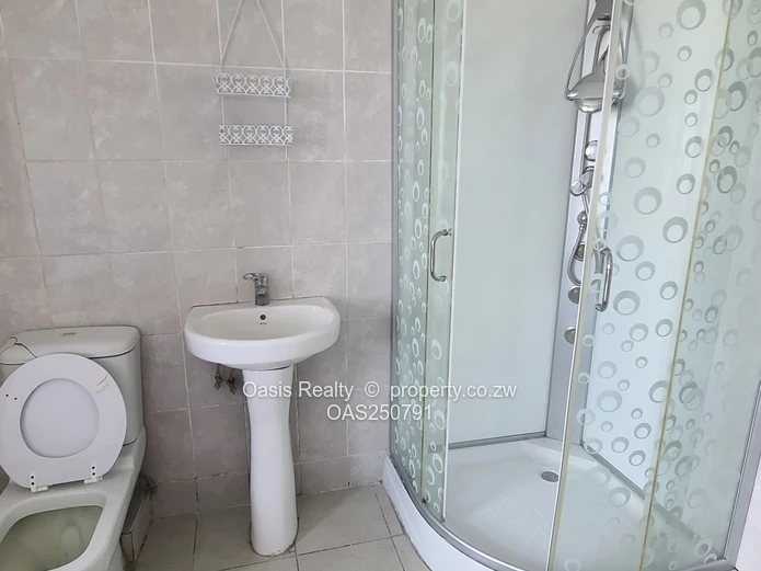 Neat home to let in Mabvazuva - available immediately