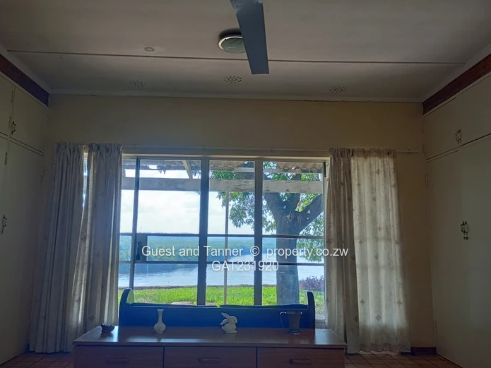 Prime Zambezi Riverfront Property – Near Victoria Falls & Hwange National Park