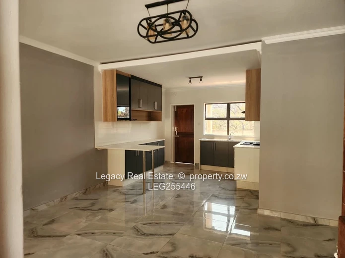 Chishawasha Cottage | Available 1 October